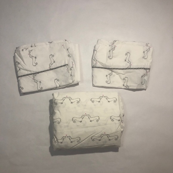 Martha Stewart Other - Martha Stewart Whim Full 2-pc Pillowcase Set